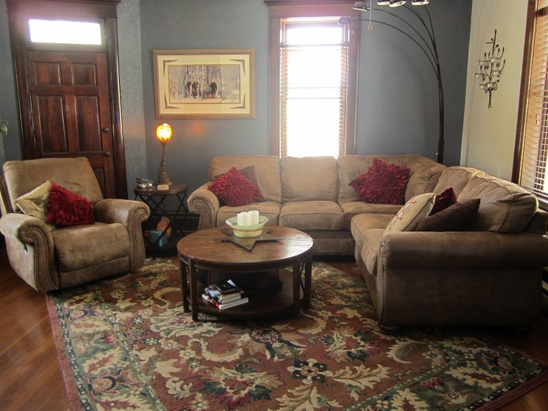 FlatIron Historic Sandstone Inn: 745 N River St, Hot Springs, SD 57747